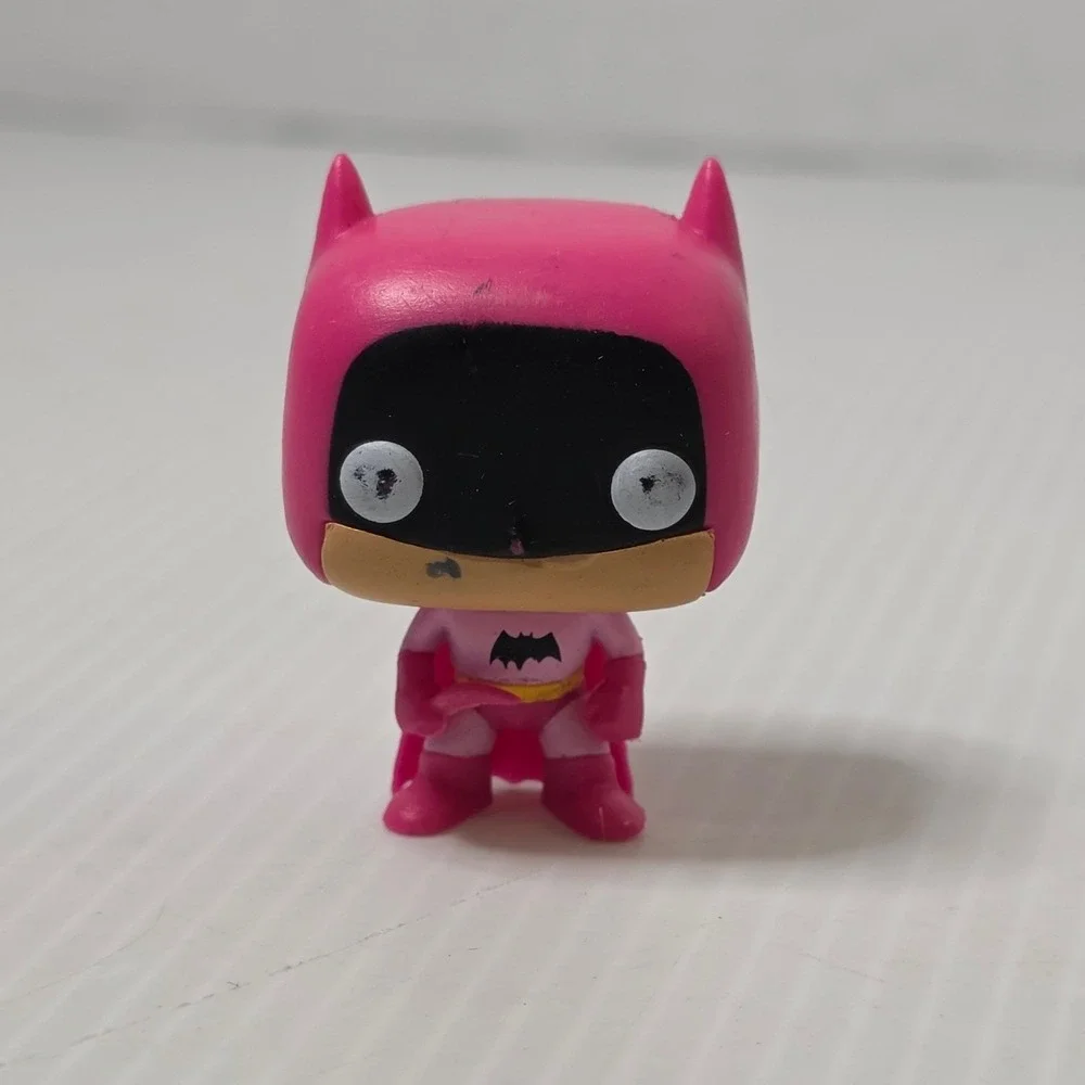Funko Pint Size‎ Heroes Small Pink Batman Fair MINI size